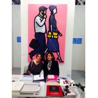 Galleria di Valentina Bonomo dietro l'opera di Julian Opie